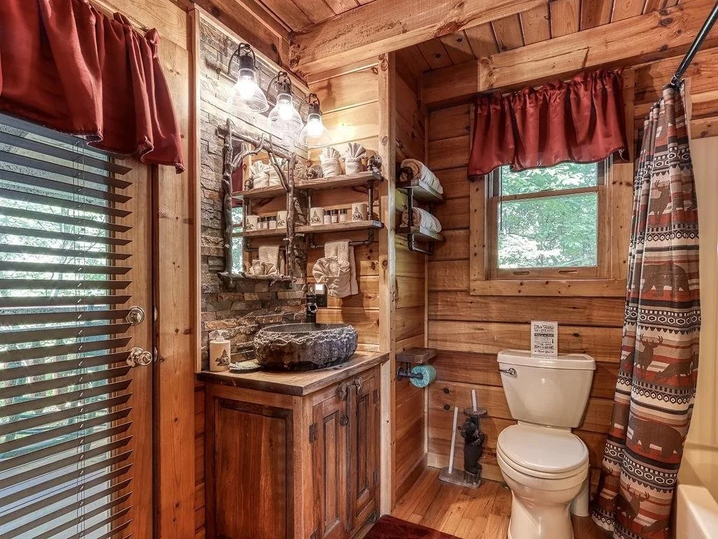 Photo of Unit DANCINGBEARFOOT at 2241 Beach Front Drive