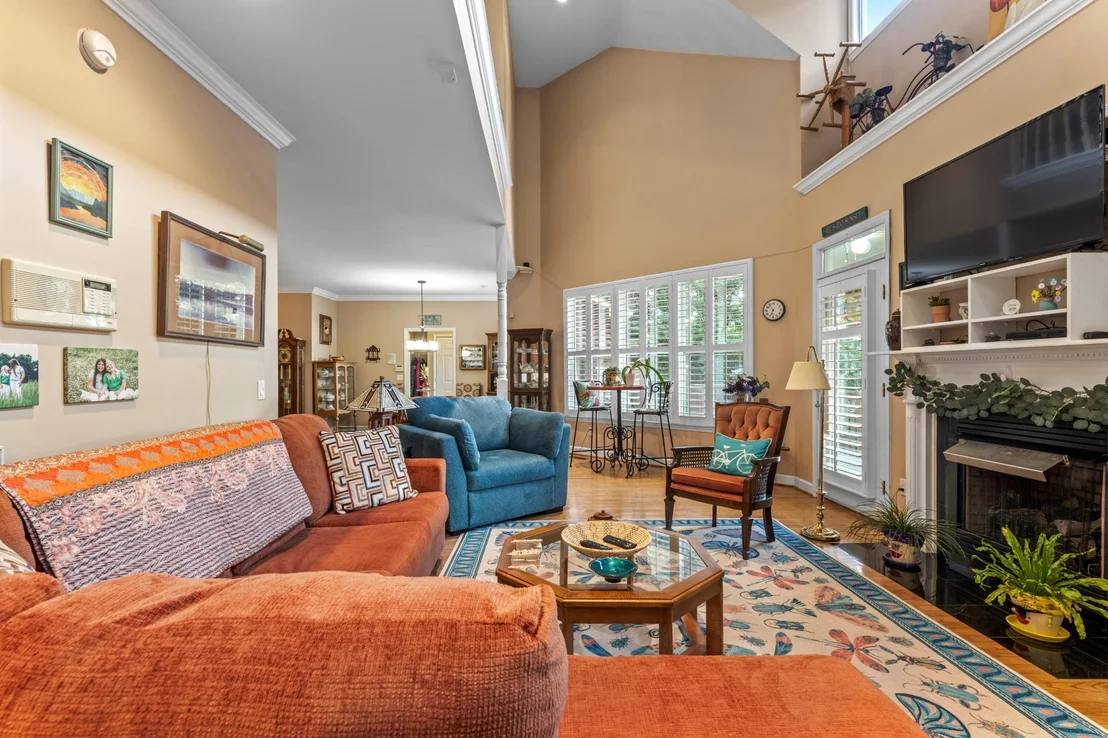 Photo of 355 Myers Avenue