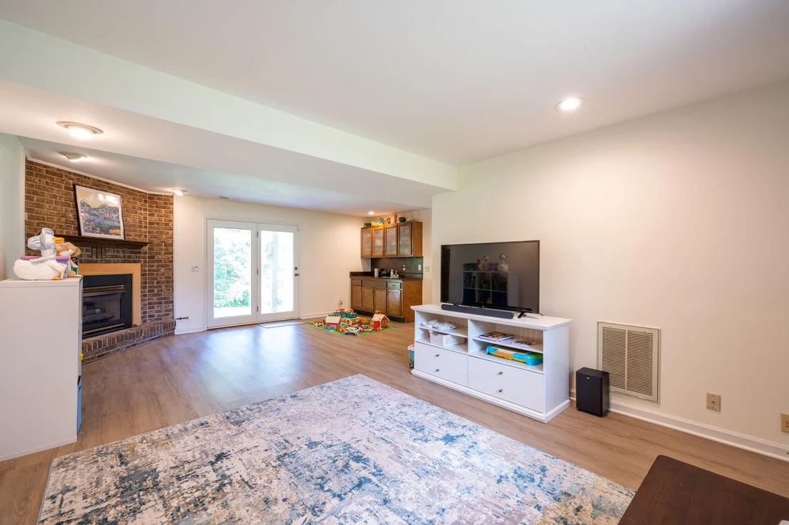 Photo of 1107 Copperwood Drive