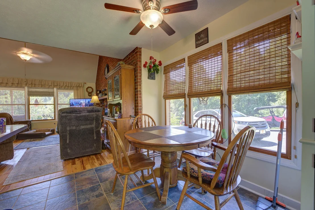 Photo of 286 Oss Williams Road