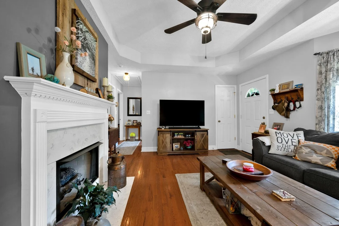 Photo of 109 Whippoorwill Dr