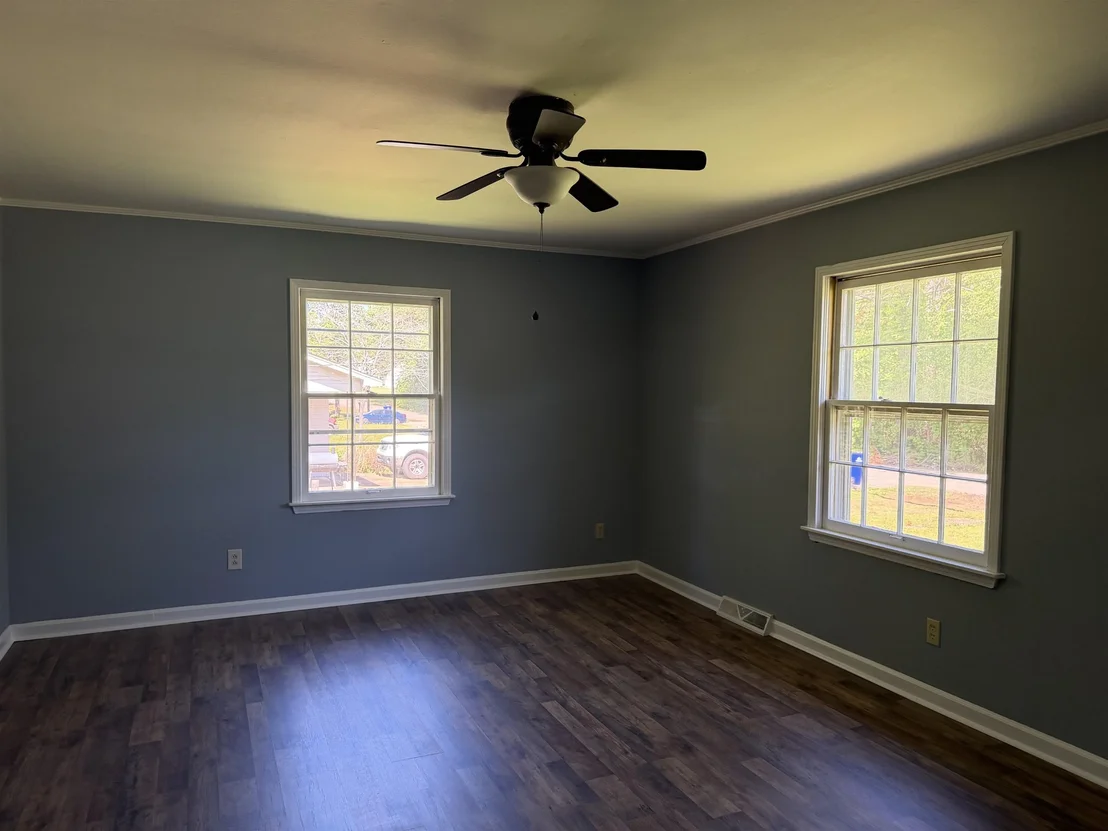 Photo of 420 BARKER DR