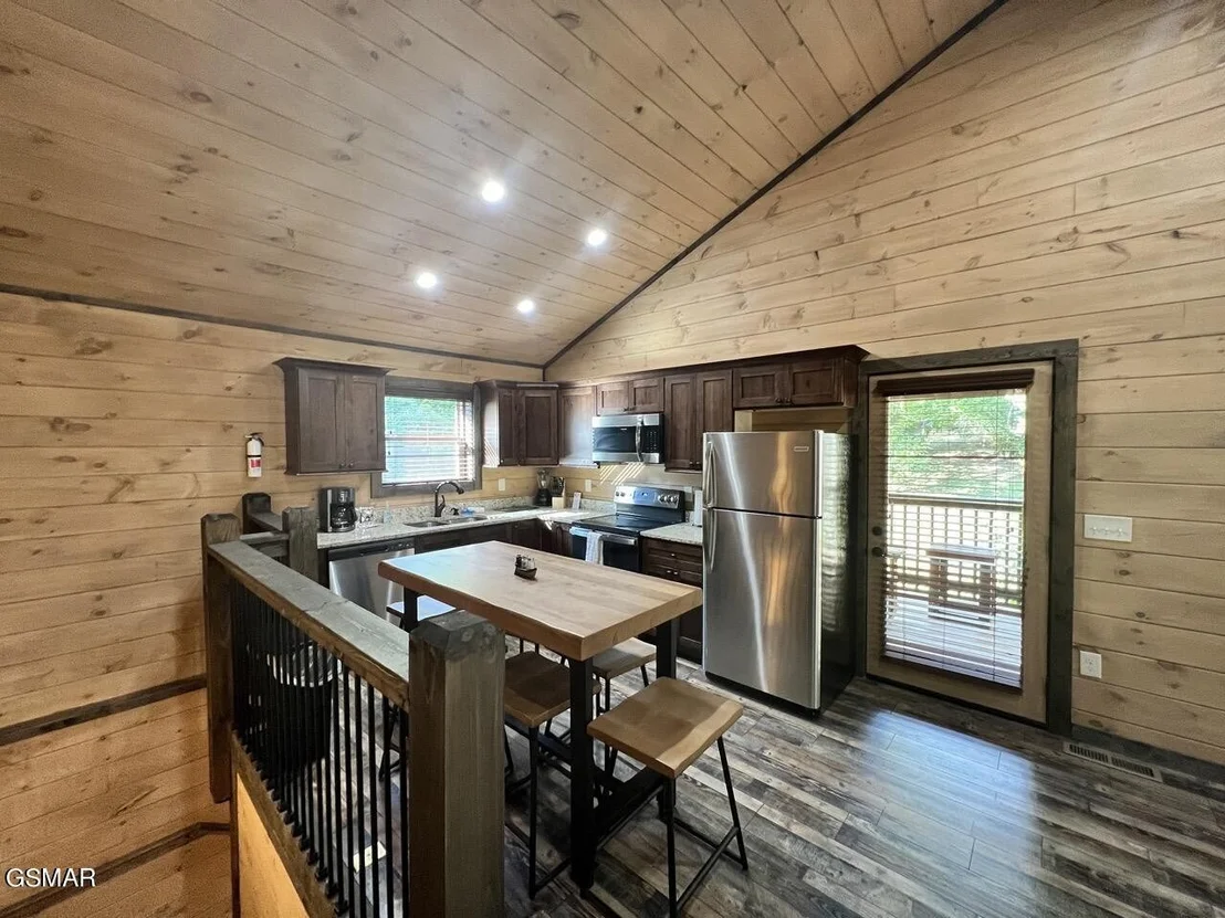 Photo of 2708 Timber Way