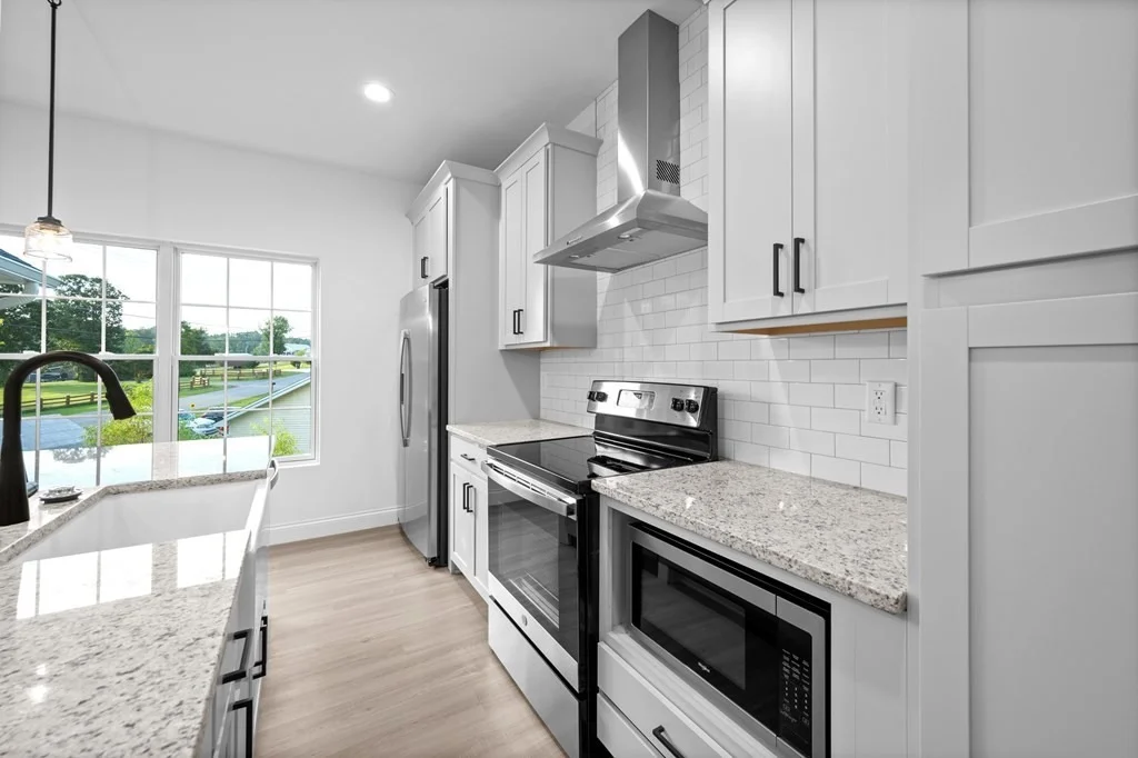 Photo of 210 Red Bud Lane