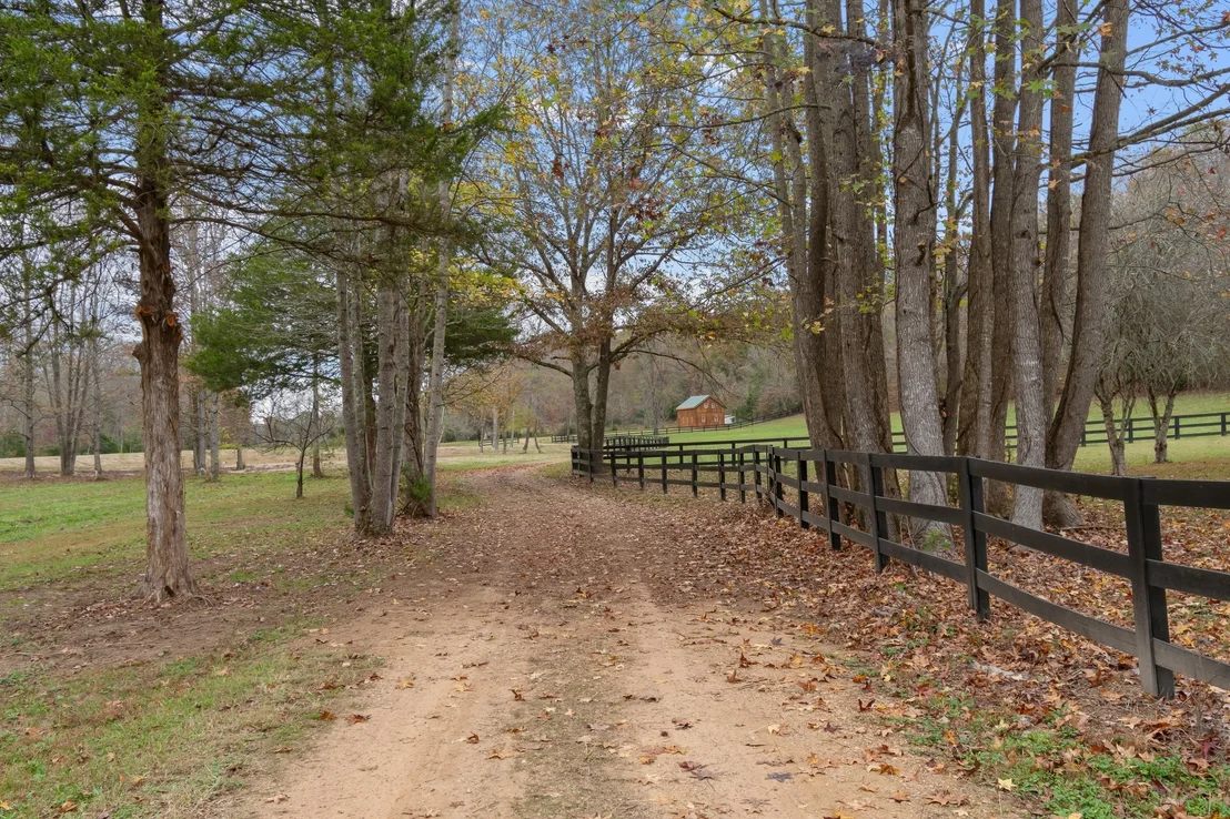 Photo of 1055 Wades Branch Rd