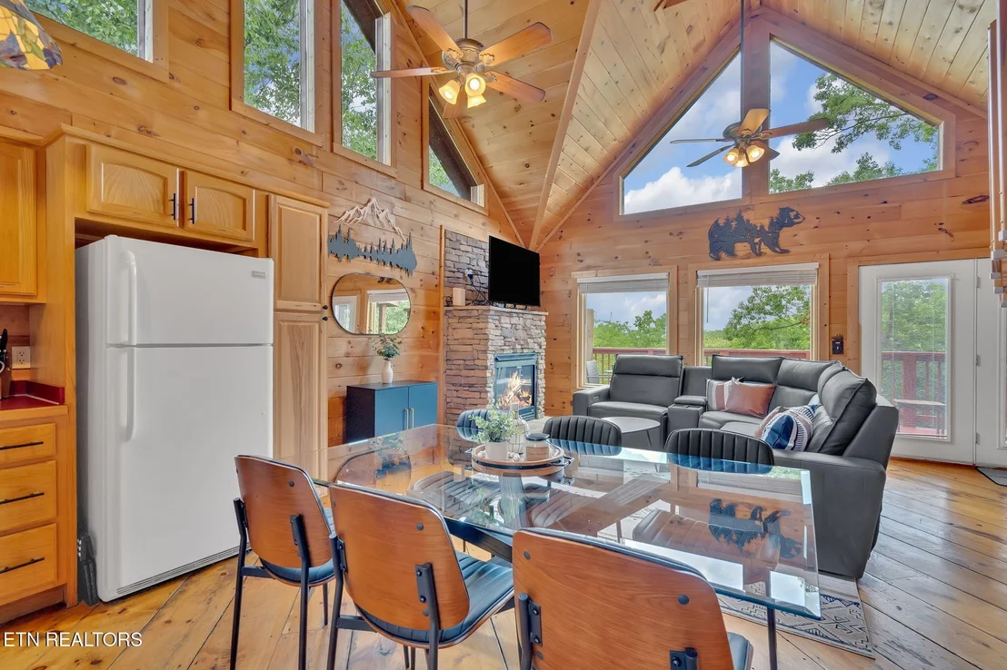 Photo of 2868 Pine Haven Drive