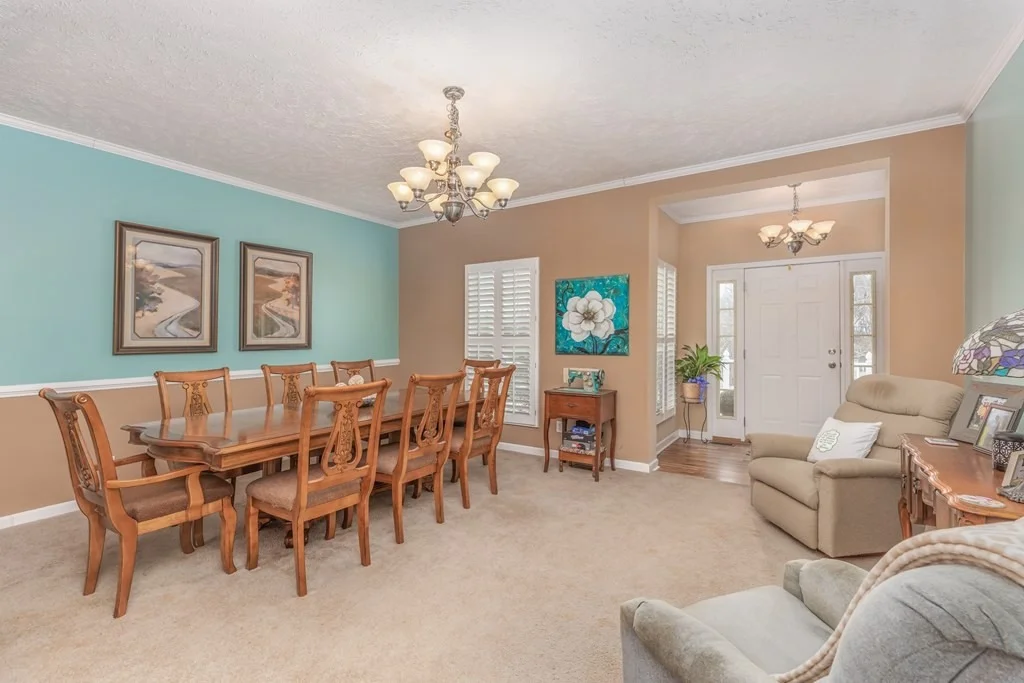 Photo of 552 JONES Circle