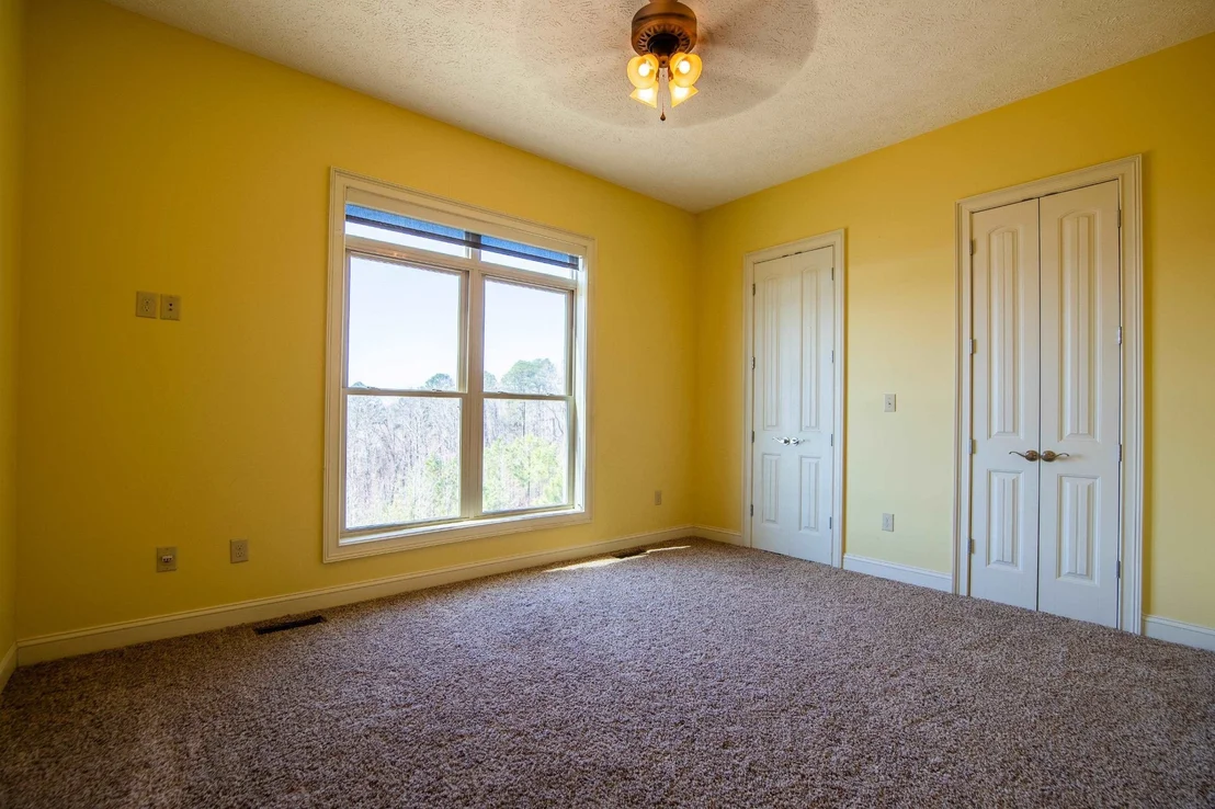 Photo of 85 HIGH POINTE DR