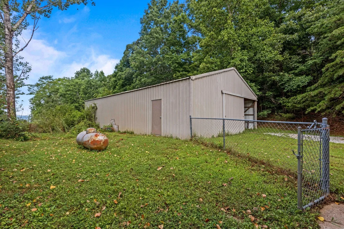 Photo of 1824 Jackson Point Road