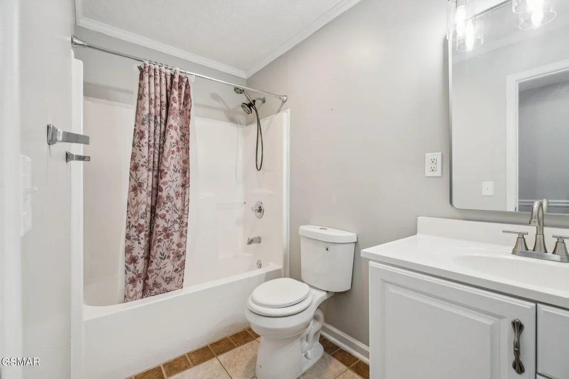 Photo of 734 Southview Circle