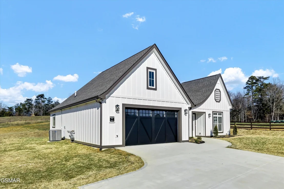 Photo of 2409 Iron Forge Way