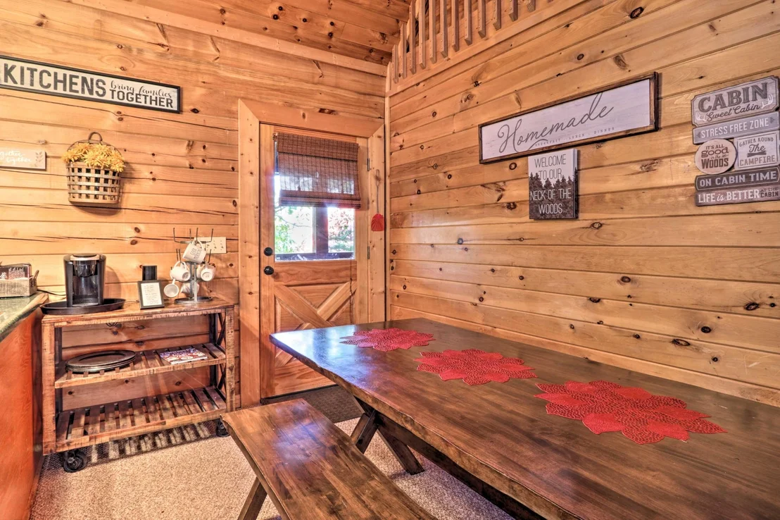 Photo of 2539 Fleming Way