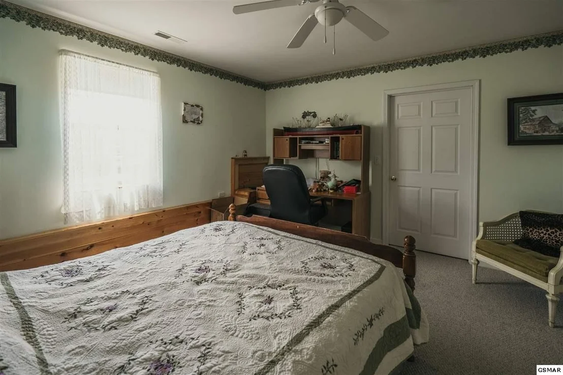 Photo of 160 Estele Drive
