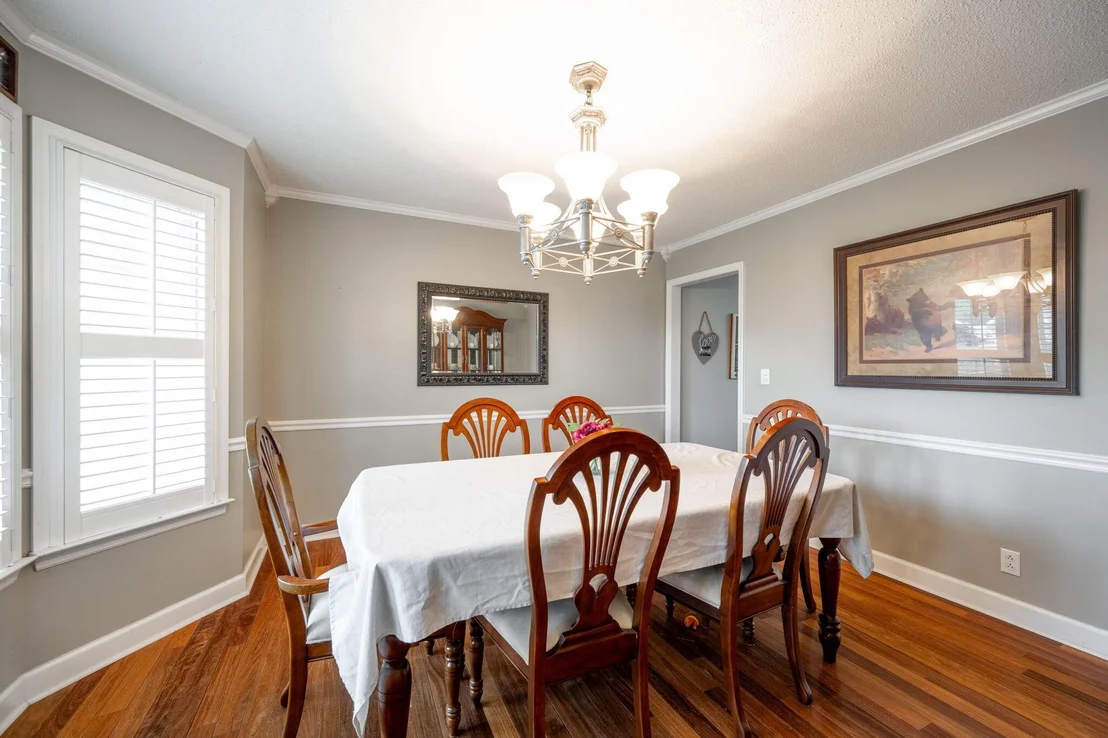 Photo of 497 Glenpoint Lane
