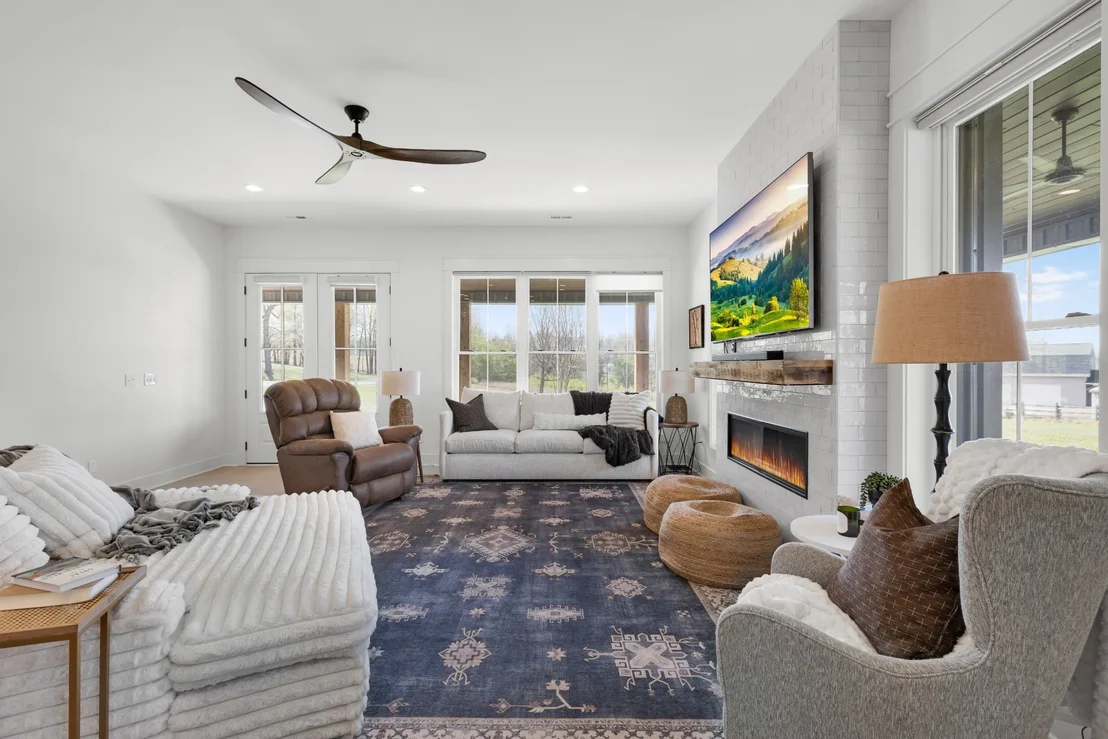 Photo of 156 Junction Dr