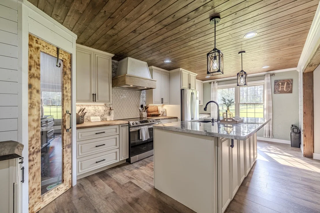 Photo of 475 WATKINS RD