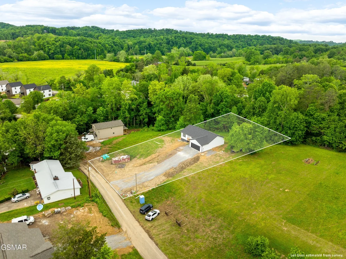Photo of 1033 Cedar Ln