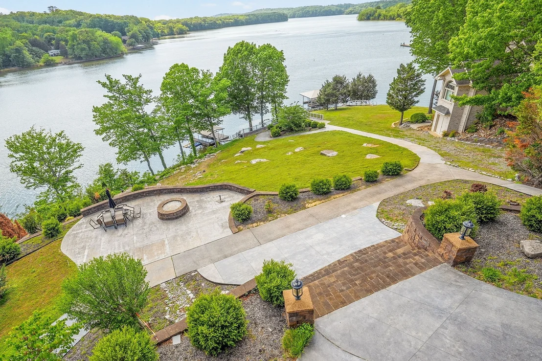 Photo of 401 Pollard Cir