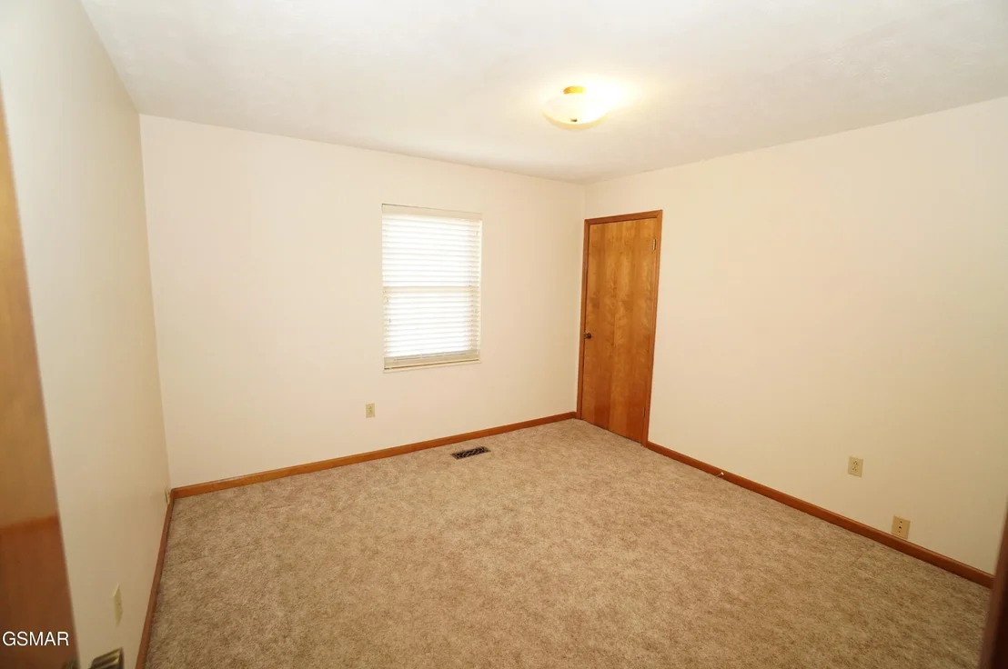 Photo of 483 Shaver Drive