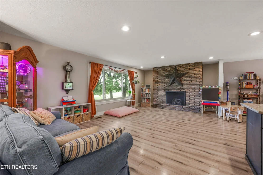 Photo of 172 Fox Hunter Rd