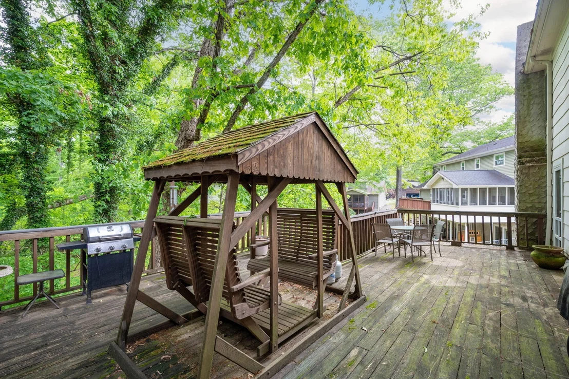 Photo of 497 Glenpoint Lane