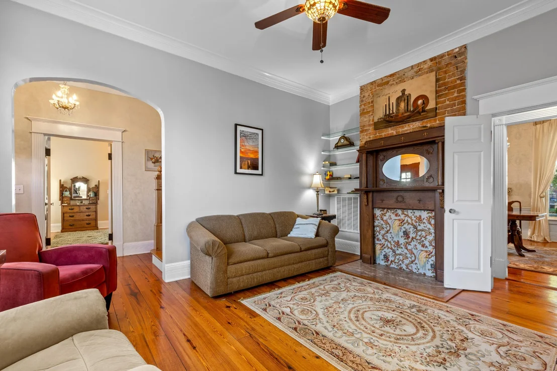 Photo of 46 N Crest Road