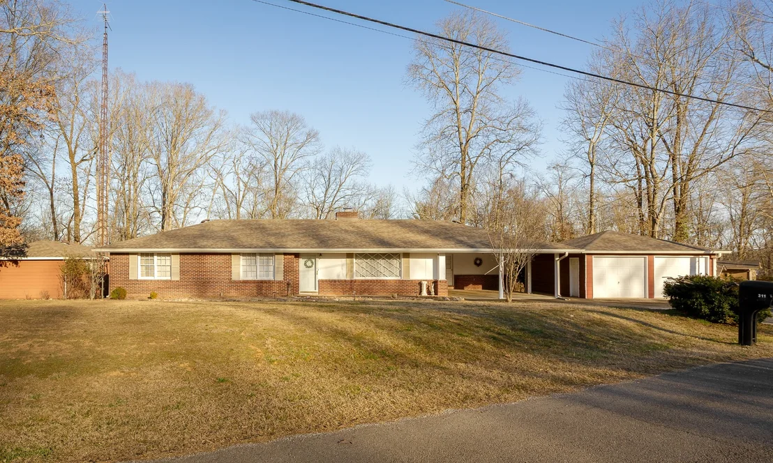Photo of 311 Taylor Dr