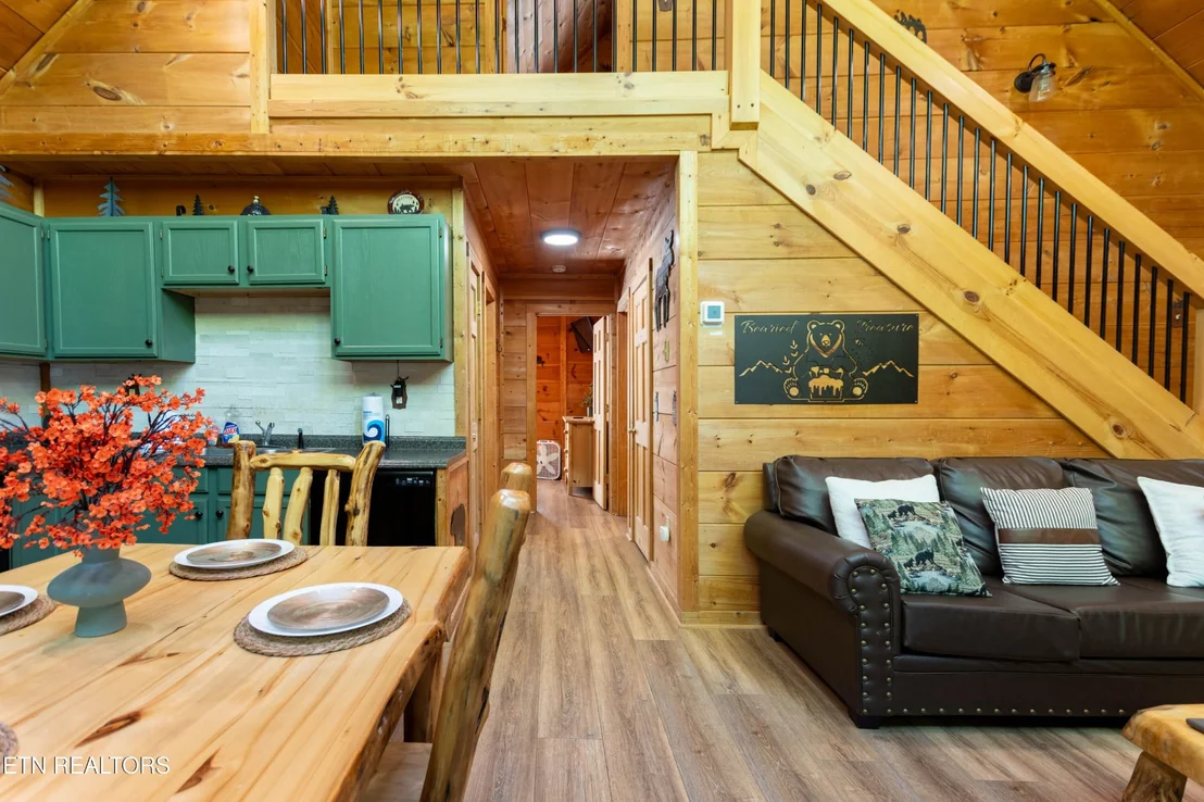 Photo of 1031 Elm Circle