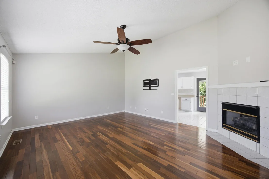 Photo of 144 N Brent Drive