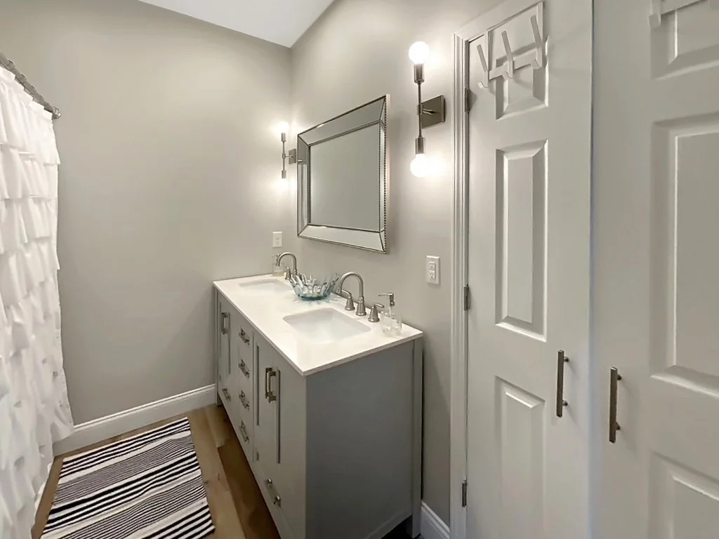 Photo of 191 Wayne Cir