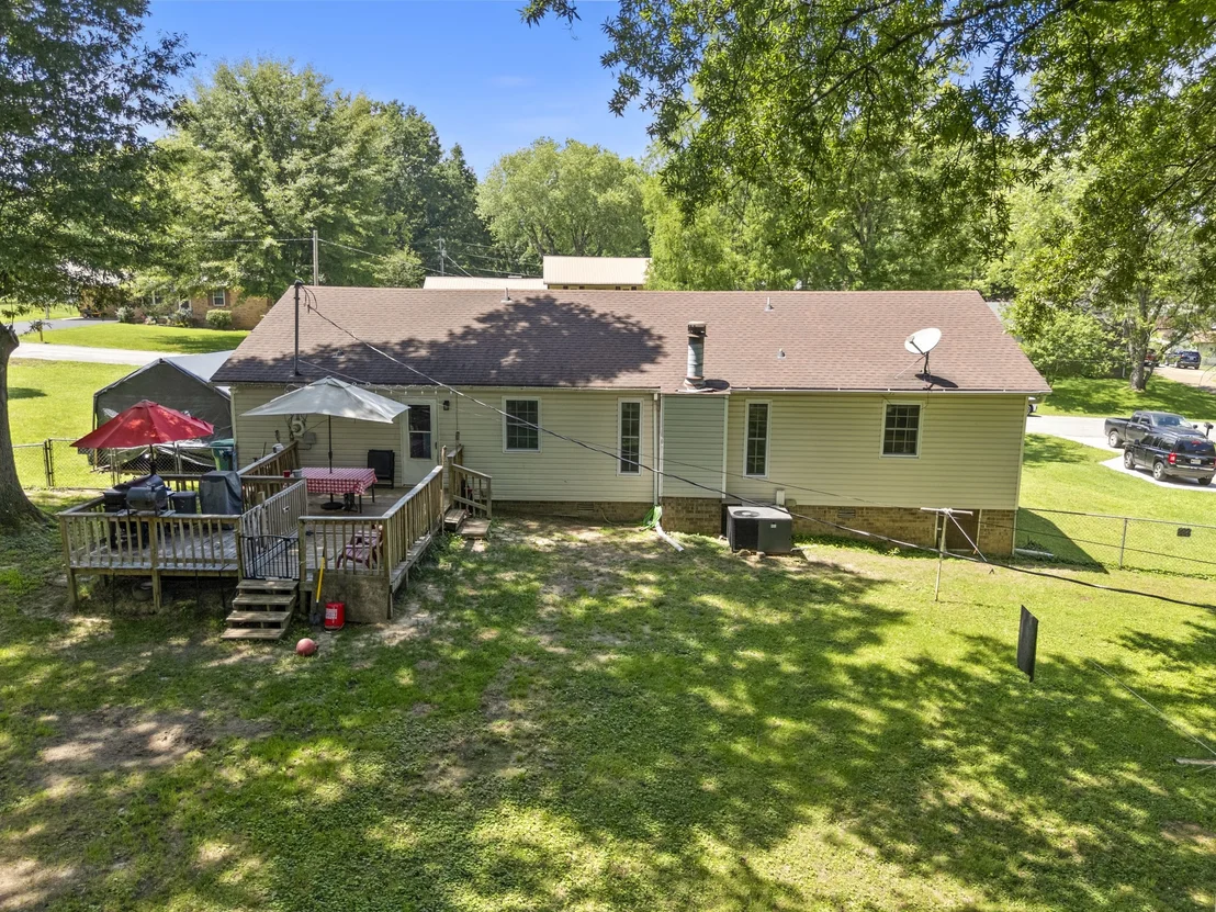 Photo of 155 Penny Ln