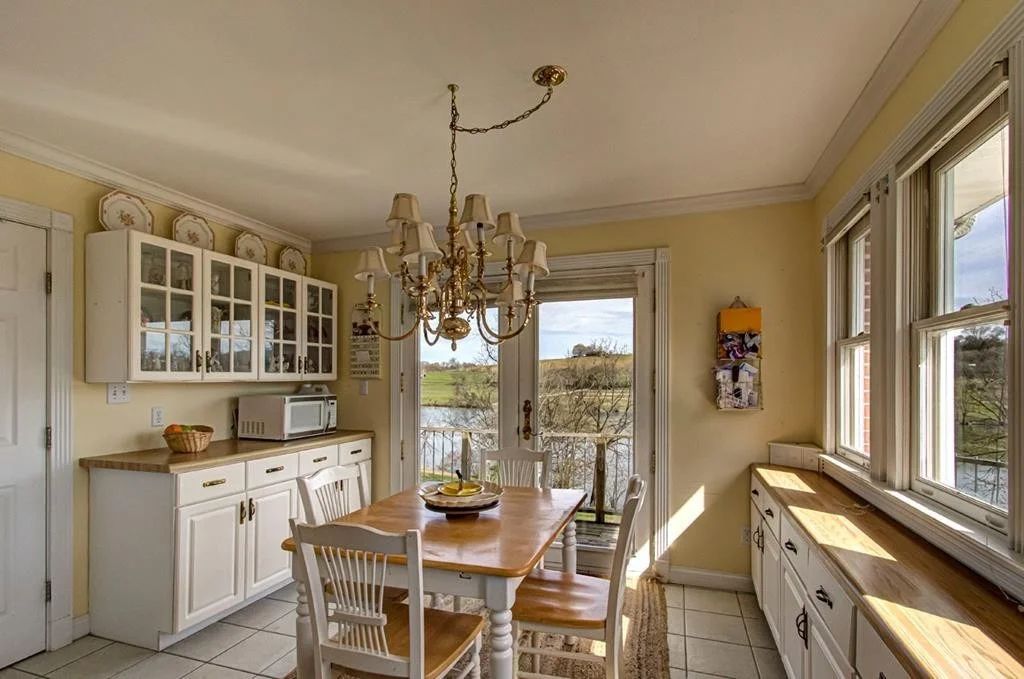 Photo of 1043 Eagle View Drive