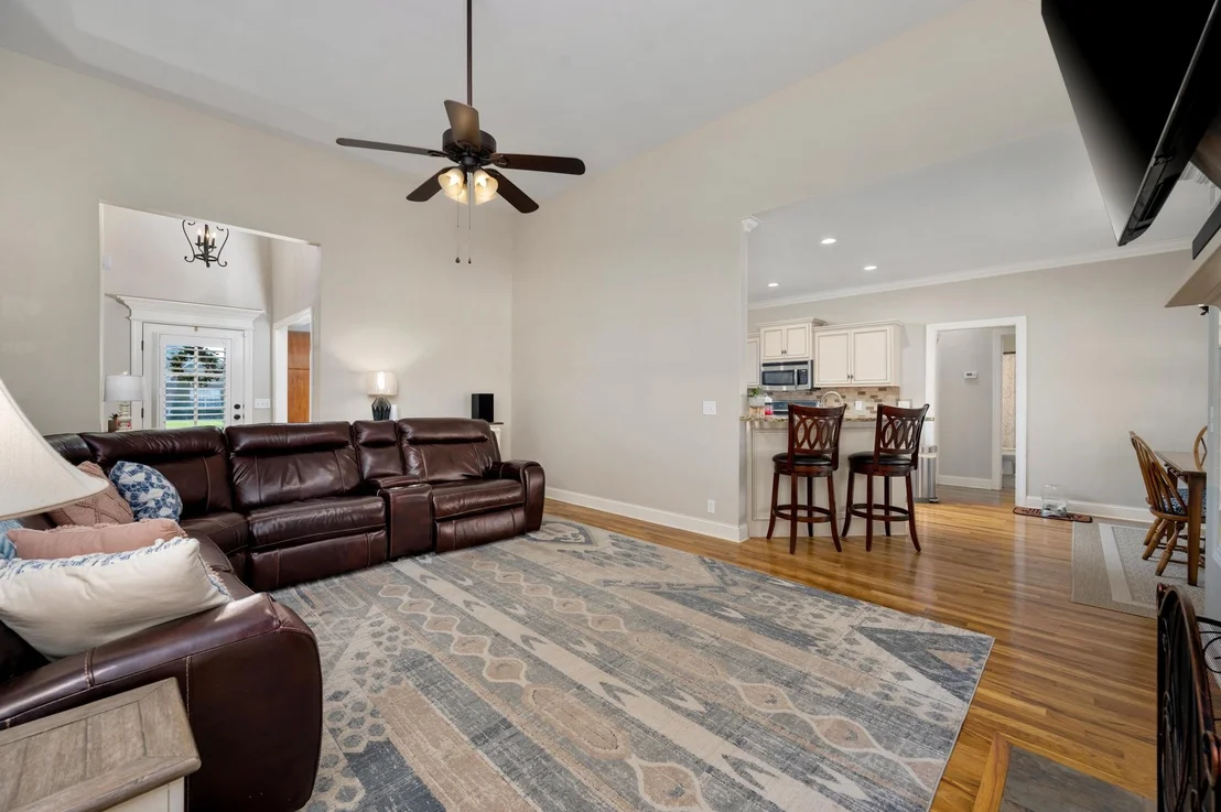 Photo of 2915 June Bug Dr