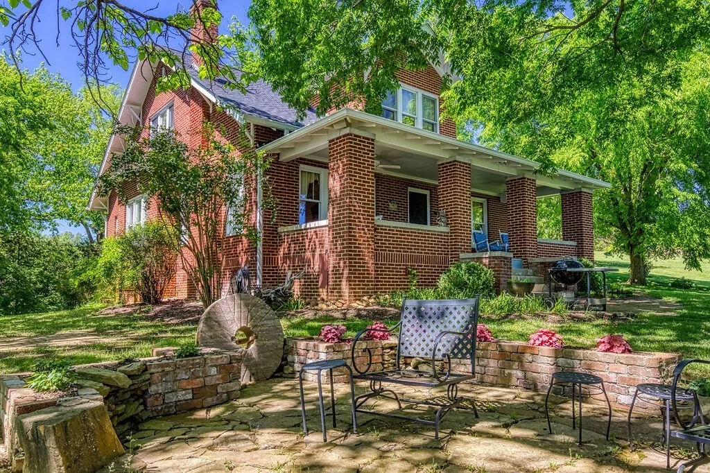 Photo of 2510 Atchley Road