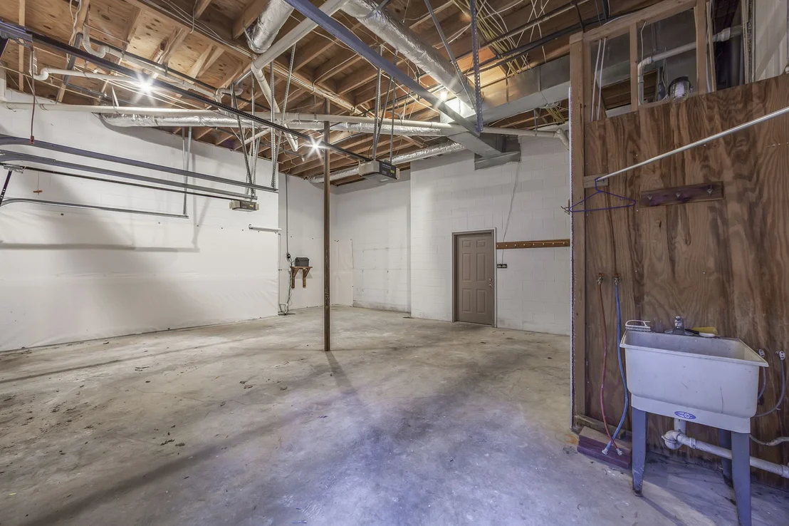 Photo of 40 Pine Cv