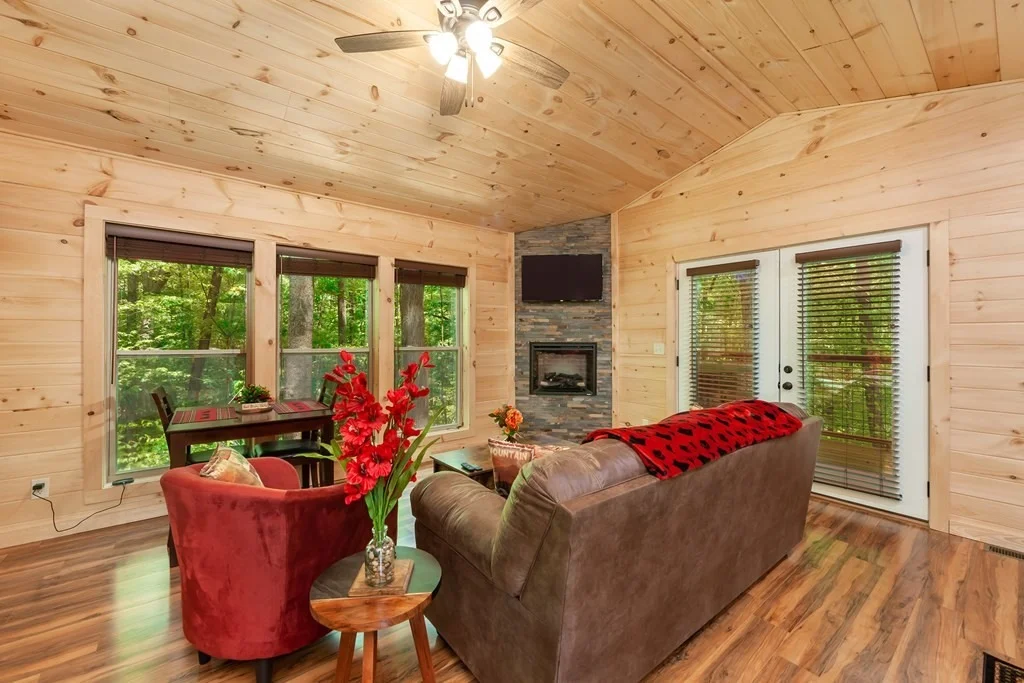 Photo of 3326 Whaley Road