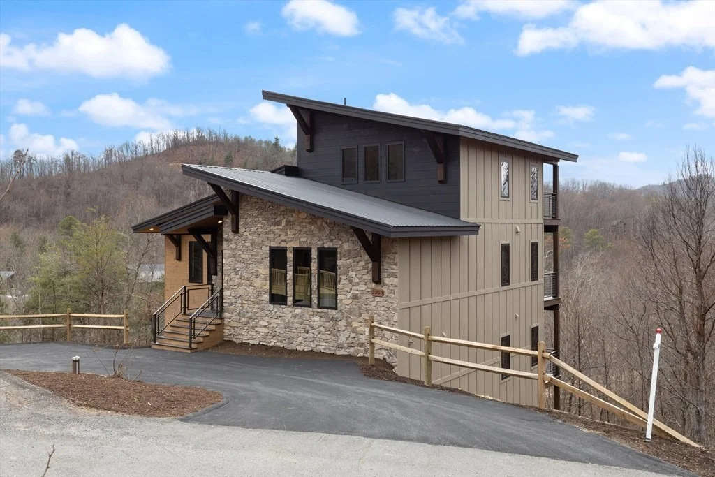 Photo of 2253 Lone Ridge Drive