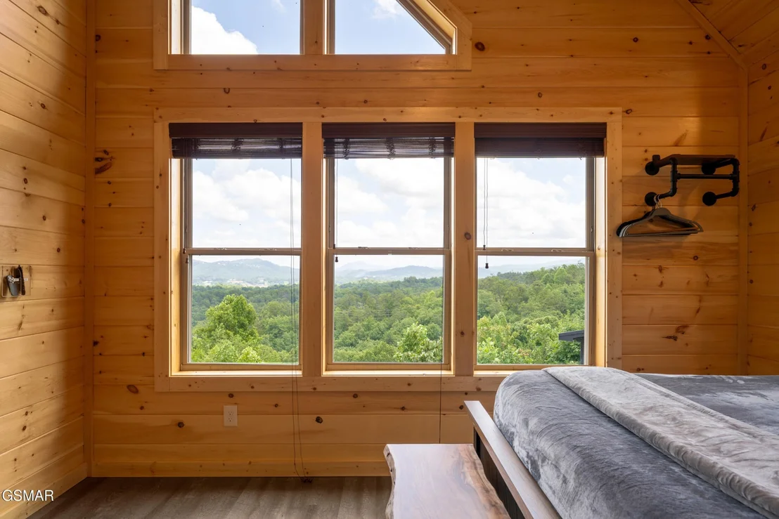 Photo of 812 Peak Lp Way
