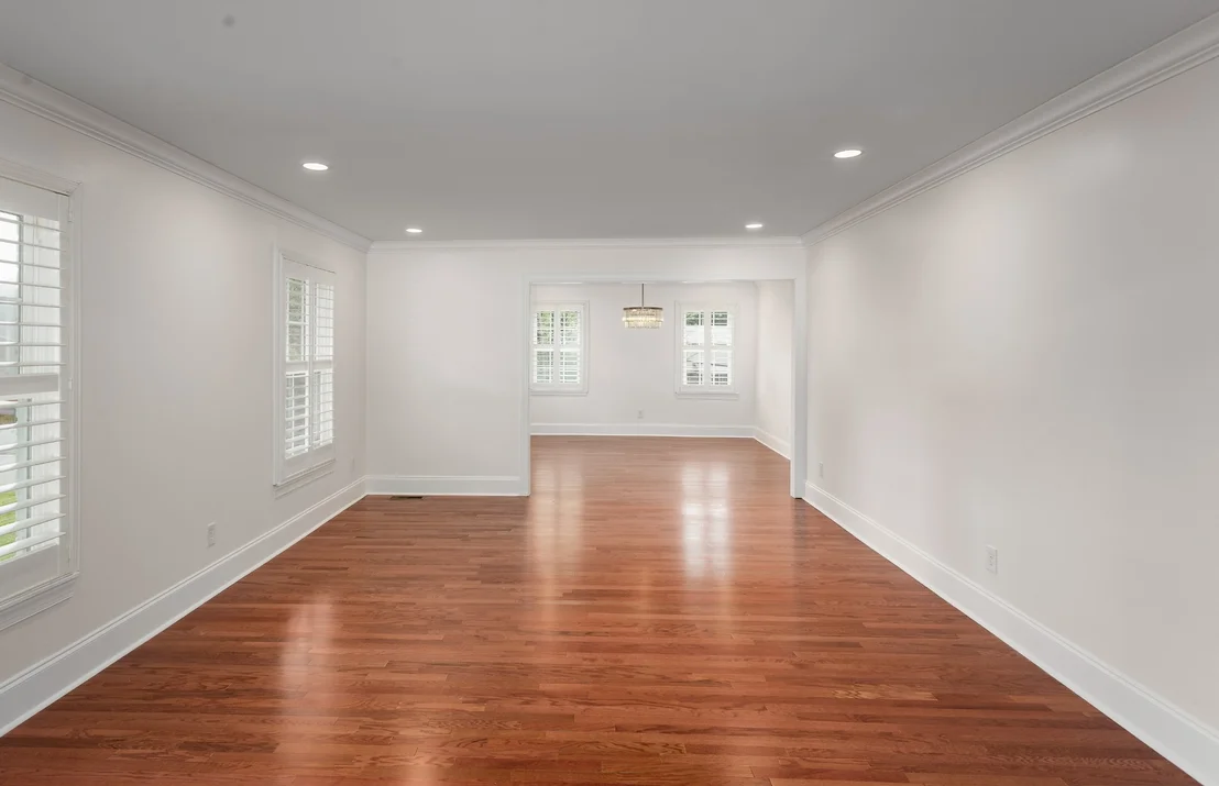 Photo of 102 Colonial Dr