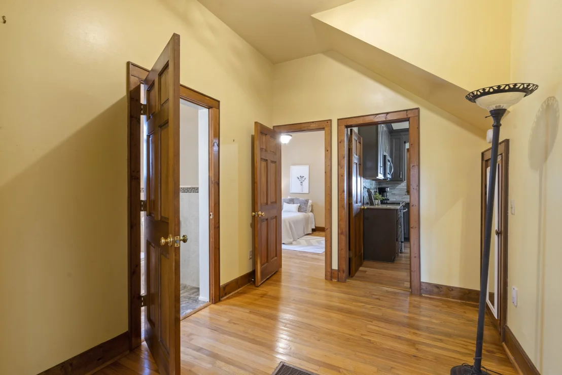 Photo of 116 W Swan St