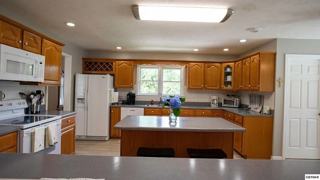 Photo of 7735 BYRON Drive
