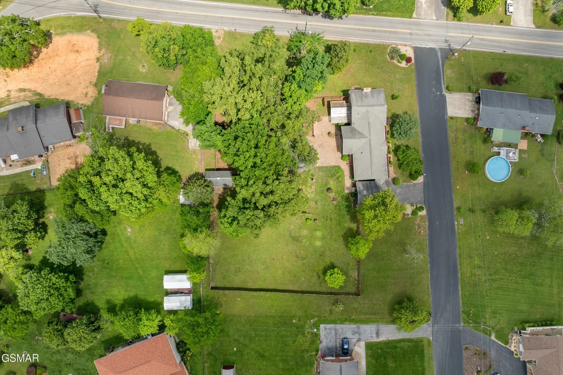 Photo of 310 Hollywood Circle
