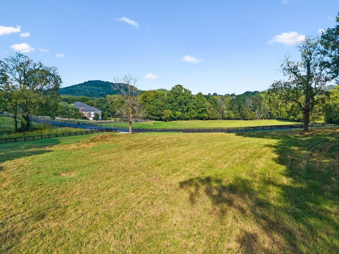 Photo of 1025 Tulloss Rd