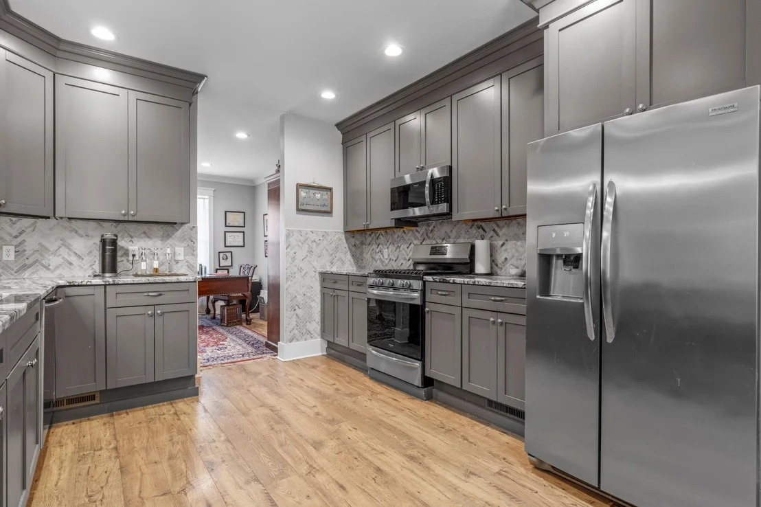 Photo of 2485 River Bluffs Drive