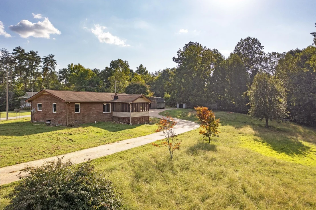 Photo of 9505 Pearson Road