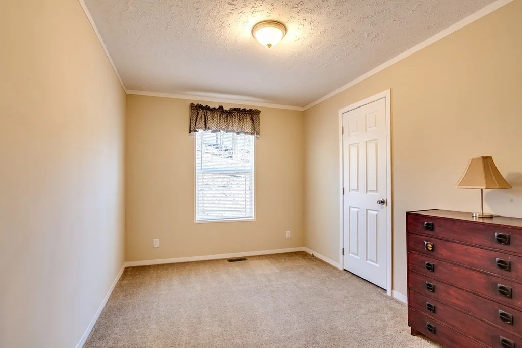 Photo of 1329 Summit Drive