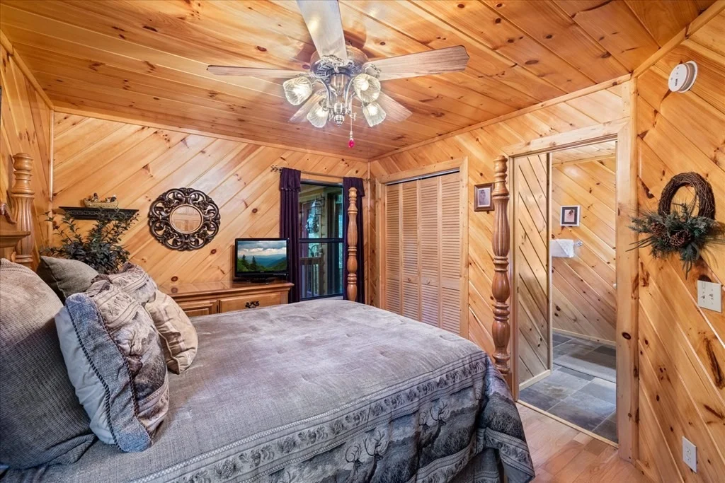Photo of 2737 Pine Crest Lane