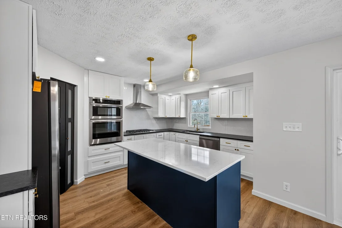 Photo of 1205 Hoss Rd