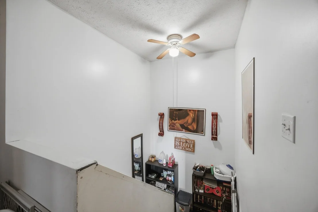 Photo of 915 Sylvan Drive