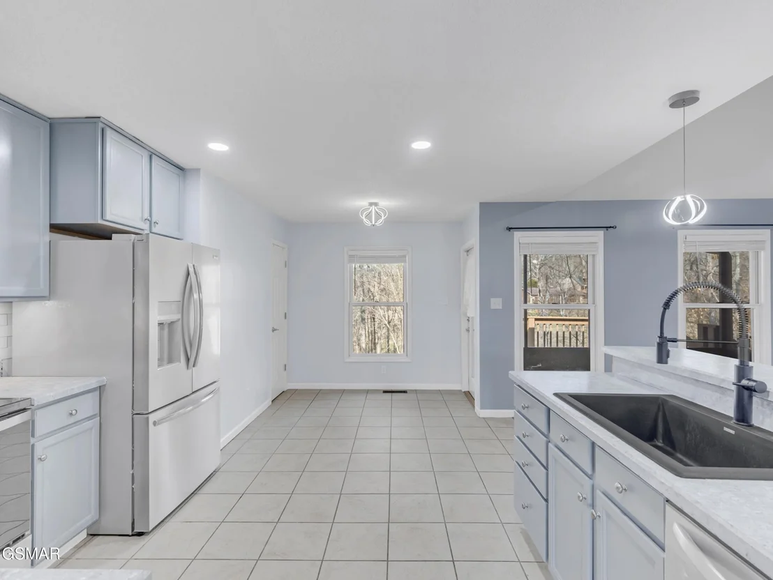 Photo of 413 Glenns Lea